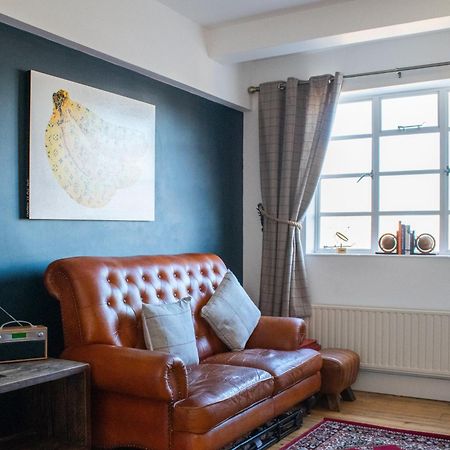 Beautifully Decorated Contemporary 2 Bedroom Flat London Exteriör bild