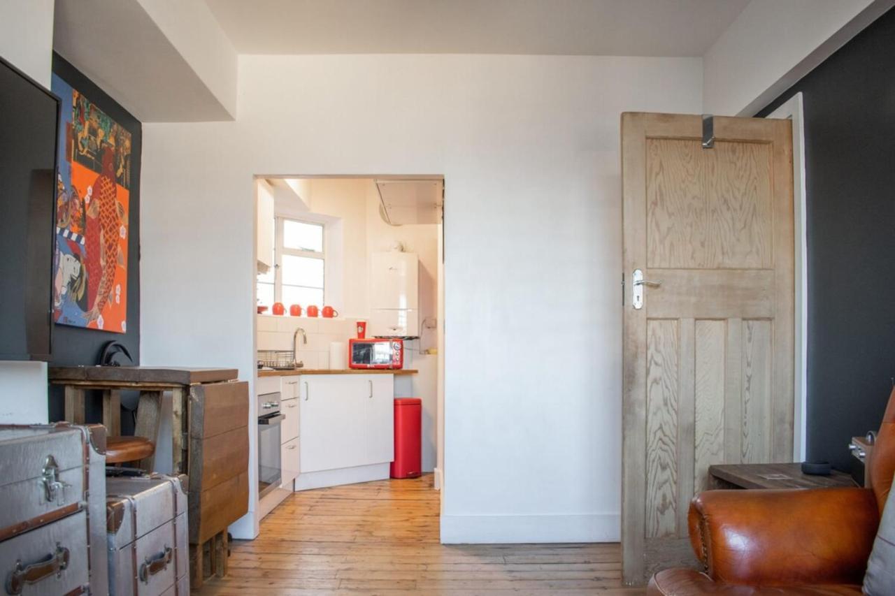 Beautifully Decorated Contemporary 2 Bedroom Flat London Exteriör bild